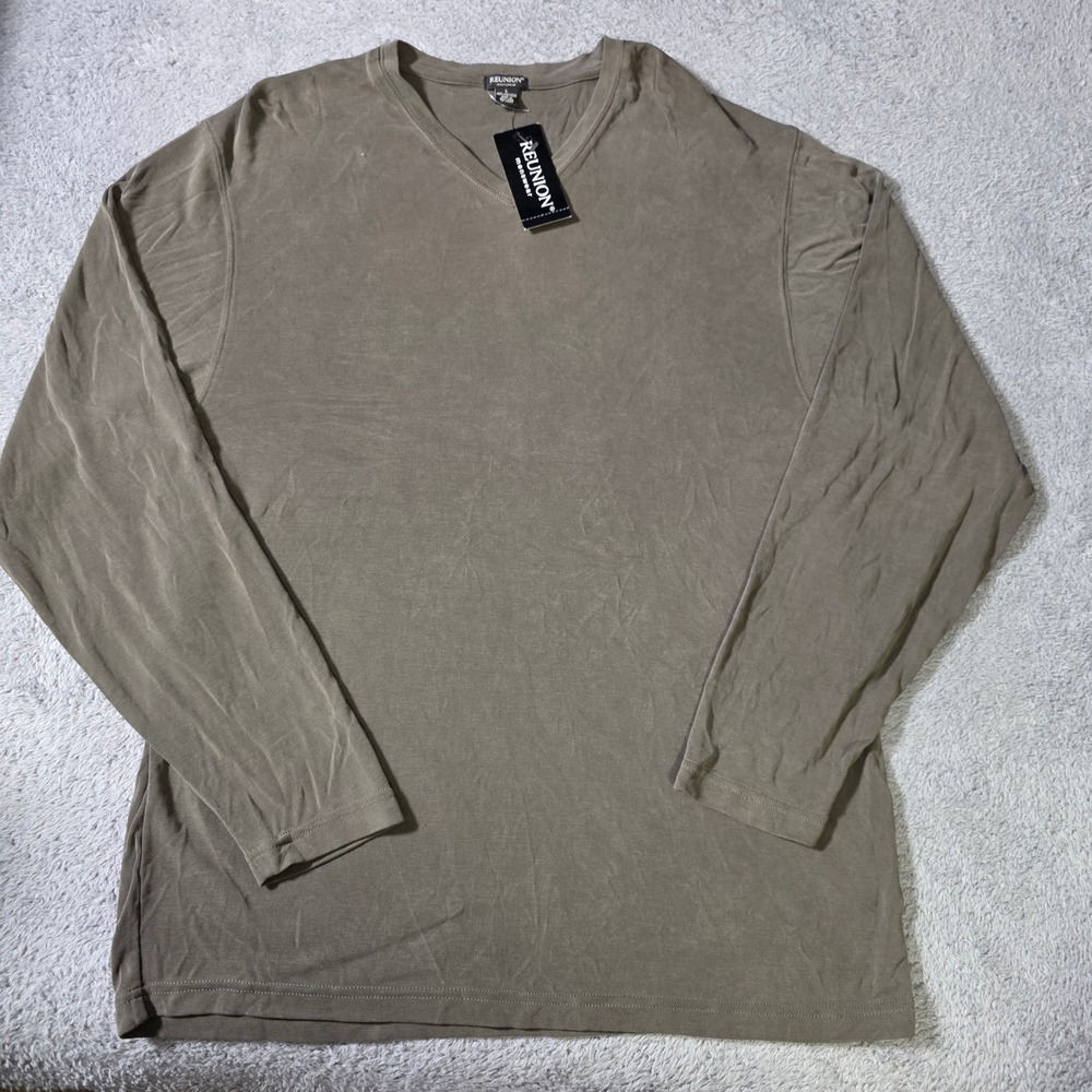 Reunion Mens Large V-Neck Long Sleeve Shirt Olive Green Polynosic R121578